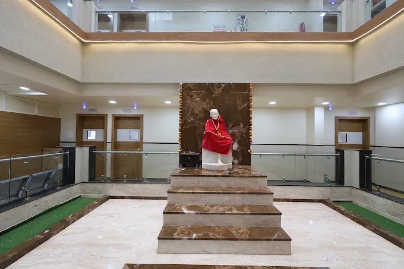 Central atrium at Unique Hospital