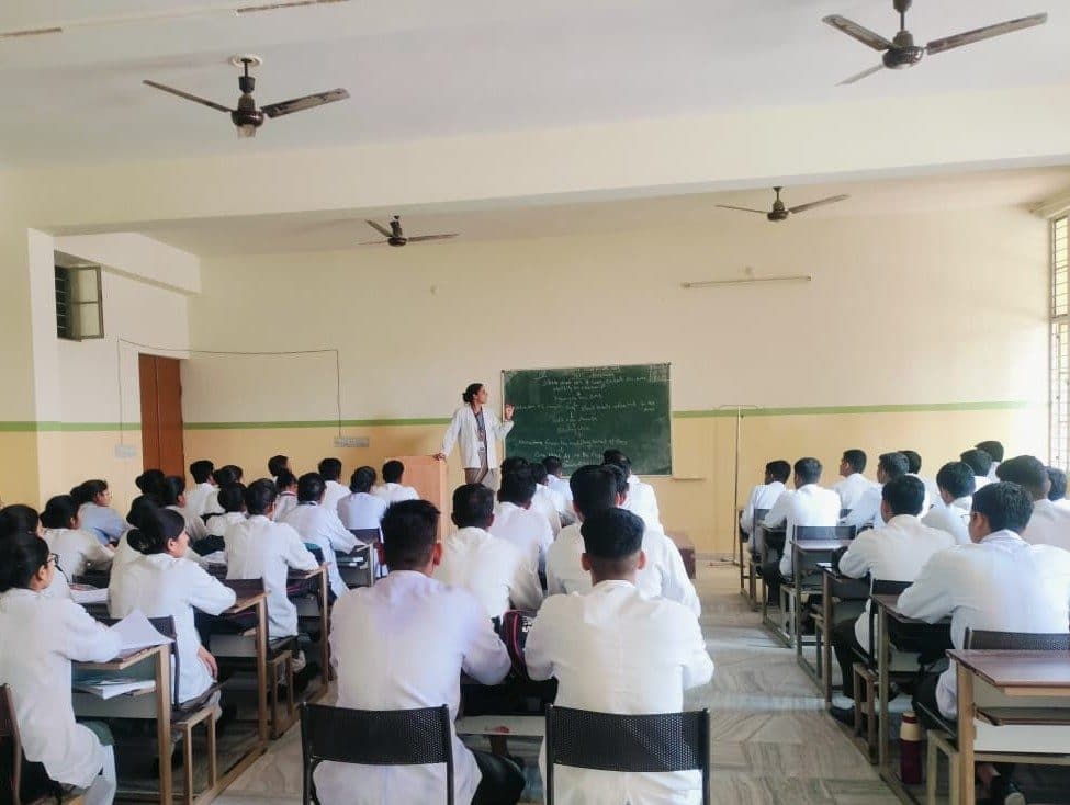 Theory lecture in progress